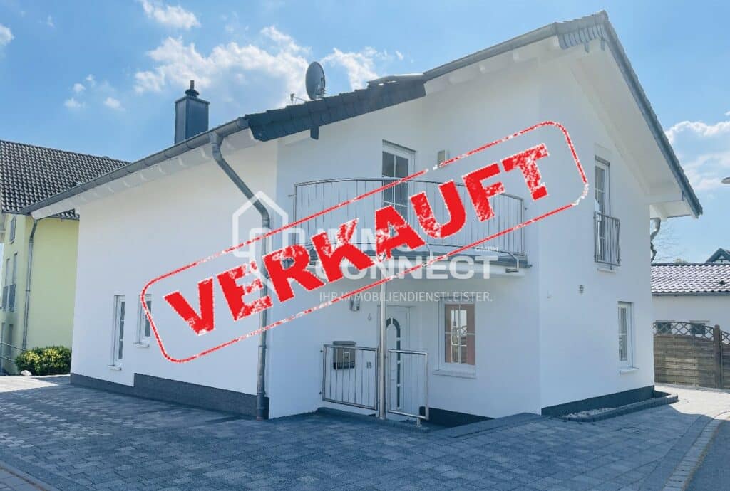 Sofort bezugsfertig! Frisch renoviertes Einfamilienhaus mit Sonnenterrasse in traumhafter Umgebung!