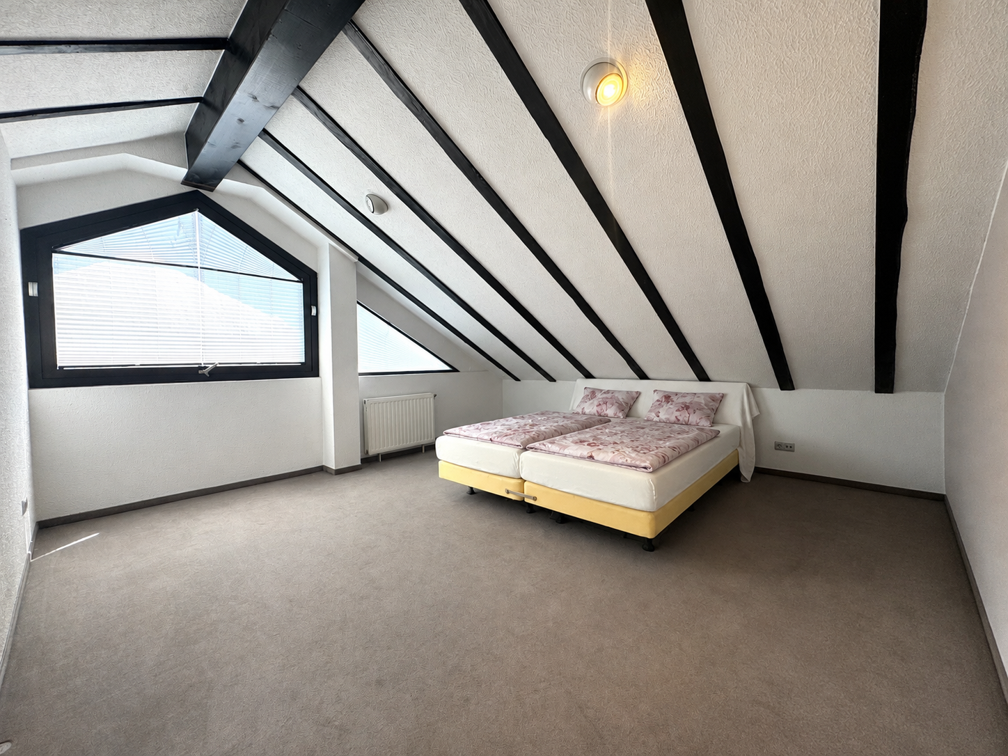 Schlafzimmer 2